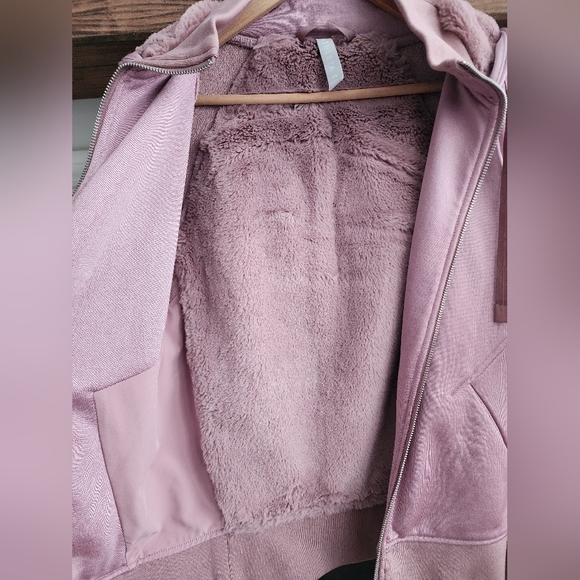 NWT Athleta Triumph Luxe Shine Hoodie - Picture 6 of 9